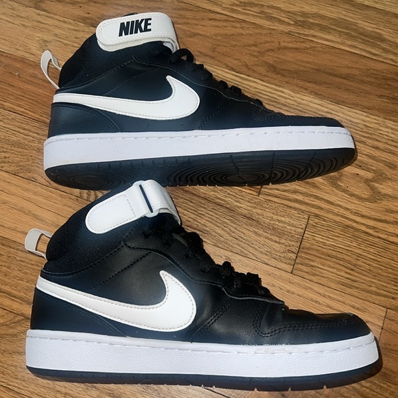 NIKE Court Borough Mid 2 Size 6Youth/Womens 8 - Picture 9 of 9